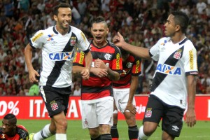 Vasco vence Flamengo no Maracanã pela Copa do Brasil