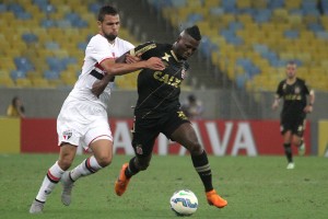 Reservas do Vasco empatam com São Paulo no Maracanã no adeus à Copa do Brasil