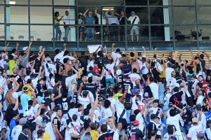 Torcida do Vasco bate recorde de público no Espírito Santo; Eurico elogia torcedores