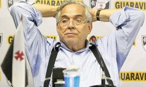 Eurico fala sobre clássico: “Eu tento perder para o Flamengo, mas não consigo”