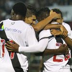 Com ginásio lotado, Vasco vence Campo Mourão e leva a decisão da Liga Ouro para o jogo 5