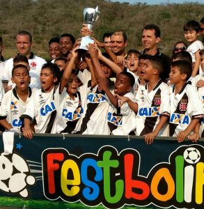 Vasco vence o Flamengo e é campeão no sub-09