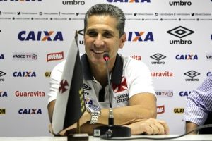 Jorginho vibra com o bom ambiente no grupo: ‘O Vasco está voltando a ser Vasco’