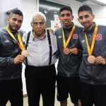 Prejudicado pela arbitragem, Vasco luta até o fim e empata com o Santos pela Copa do Brasil