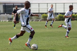 Destaque do sub-17, Cayo Tenório teve ano de aprendizado no Vasco