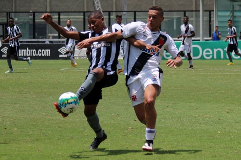 Captado recentemente, Felype Hebert atravessa boa fase no sub-20