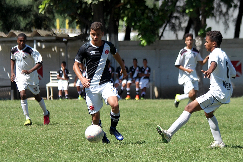 Infantil e Juvenil venceram São Cristóvão em amistoso