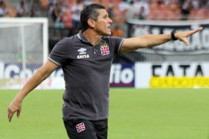 Jorginho valoriza triunfo contra rival direto