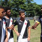 Vasco larga na frente nas quartas de final da Série Ouro do Estadual