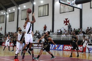 Vasco enfrenta o Basquete Cearense em busca de mais uma vitória no NBB 9