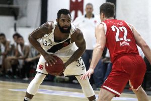 Em noite de reencontro, Vasco vence o Basquete Cearense em jogo equilibrado pelo NBB