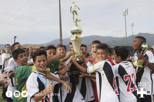 Vasco vence Flamengo por 4 a 2 e é campeão do Metropolitano Sub-11