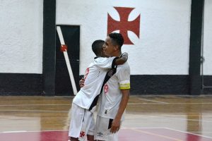 Fim de semana de goleadas para o Vasco nas Séries Ouro e Prata do Campeonato Estadual