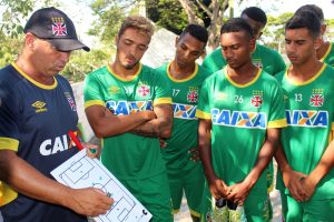 Sub-20 faz treino tático antes do duelo com o Rio Branco/ES