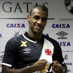 Escudero é apresentado oficialmente pelo Vasco: “Muito feliz”