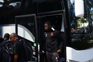 Vasco é recebido por torcedores na chegada a Boca Raton, local da estreia na Florida Cup