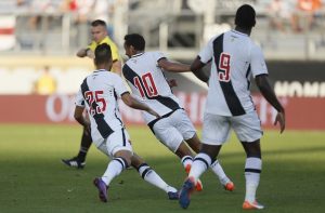 Com golaço de Nenê, Vasco bate o River Plate na Florida Cup
