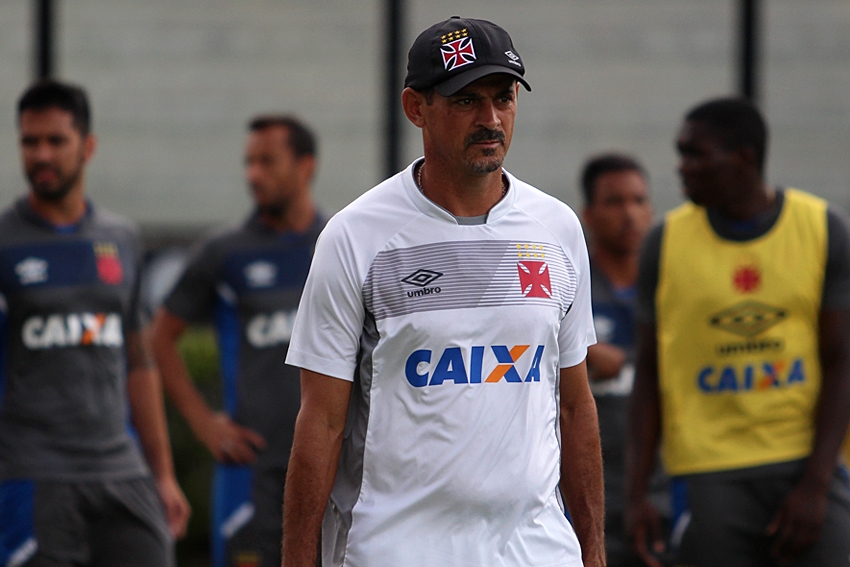 Protagonista nos anos 90, Valdir Bigode sonha com novo tricampeonato