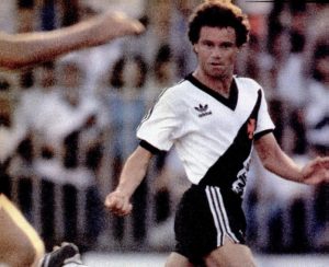 Há 33 anos, Vasco aplicava a maior goleada da sua história em campeonatos brasileiros: 9 a 0 na Tuna Luso