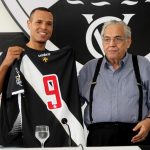 Luis Fabiano encontra o presidente Eurico Miranda em São Januário