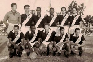 Ha 57 anos, Vasco atropelava o Atlético Nacional-COL: 7 a 0 na casa do adversário