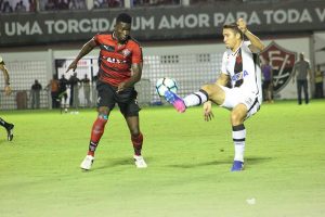 Vasco perde para o Vitória e é eliminado da Copa do Brasil