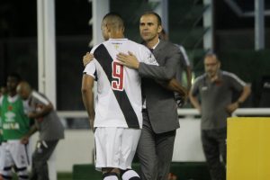 Vasco bate Madureira em São Januário e lidera Taça Rio