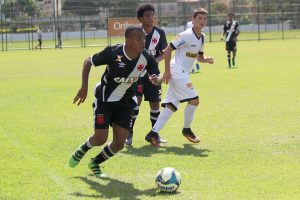 Sub-17 derrota Volta Redonda de virada pelo Carioca