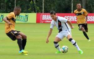 Sub-20 empata com o Tigres e segue líder no Carioca
