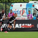 Em jogo histórico, Vasco bate Fluminense de virada em São Januário