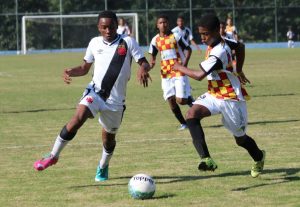 Sub-13 goleia União por 11 a 0 pelo Campeonato Metropolitano