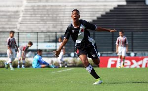 Com dois de Rayan, Sub-11 vence Fluminense pelo Metropolitano