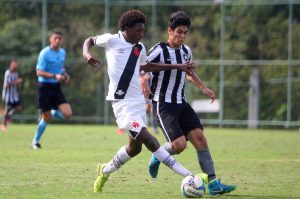 Nos pênaltis, sub-15 vence mais um clássico pela Taça Rio