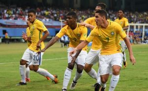 Paulinho garante vitória do Brasil na estreia da Copa do Mundo sub-17