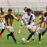 Em jogo de reviravoltas, Vasco bate Botafogo no Metropolitano sub-12