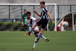 Vasco é superado pelo Botafogo e deixa a briga pela Taça Rio sub-17