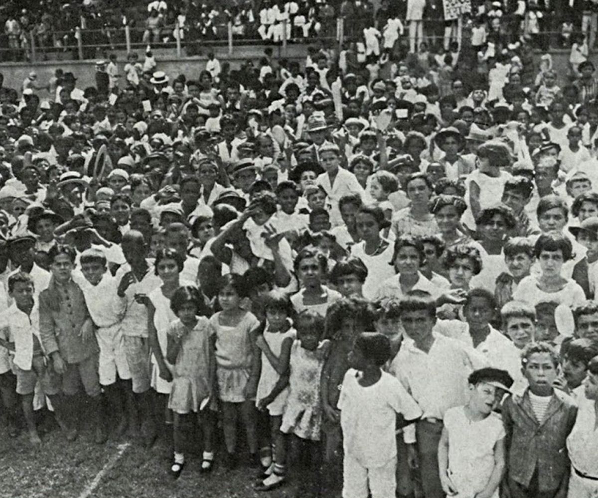 Há 90 anos, Vasco promovia festa de Natal para as crianças pobres no gramado de São Januário