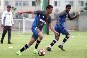 Novo reforço do Vasco, Thiago Galhardo já faz pré-temporada no CT Vargem Grande