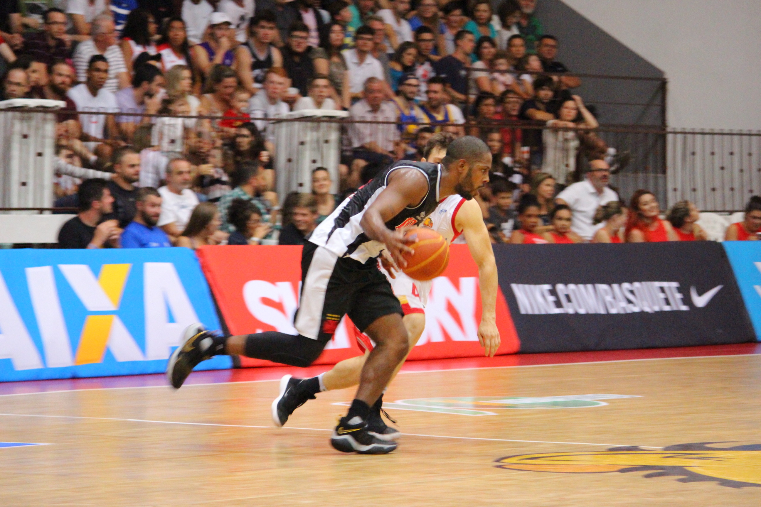 Vasco é derrotado pelo Caxias do Sul no NBB 10