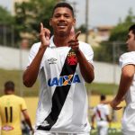 Atacante Duvier Riascos volta a vestir a camisa do Vasco