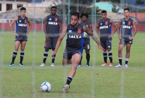 Vasco faz jogo decisivo com o Palmeiras na Copa São Paulo