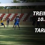 Jogadores do Vasco fazem trabalho tático em campo reduzido no treino da manhã