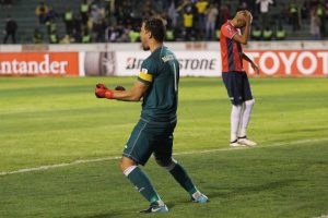 Herói em Sucre, Martín Silva avalia início da caminhada na Libertadores