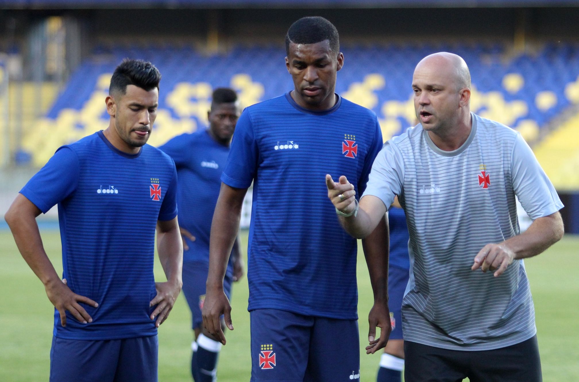 Vasco prepara estratégia para minimizar efeitos da altitude