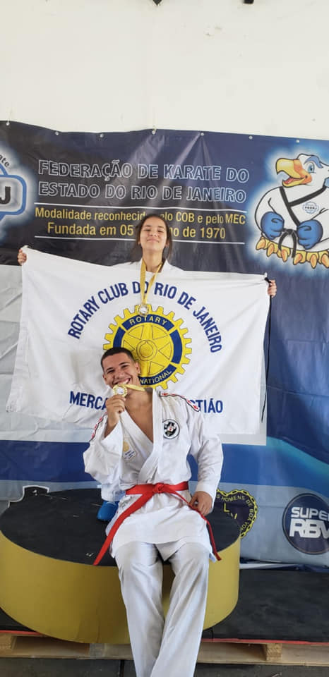 Karatê vascaíno conquista várias medalhas no Campeonato Estadual