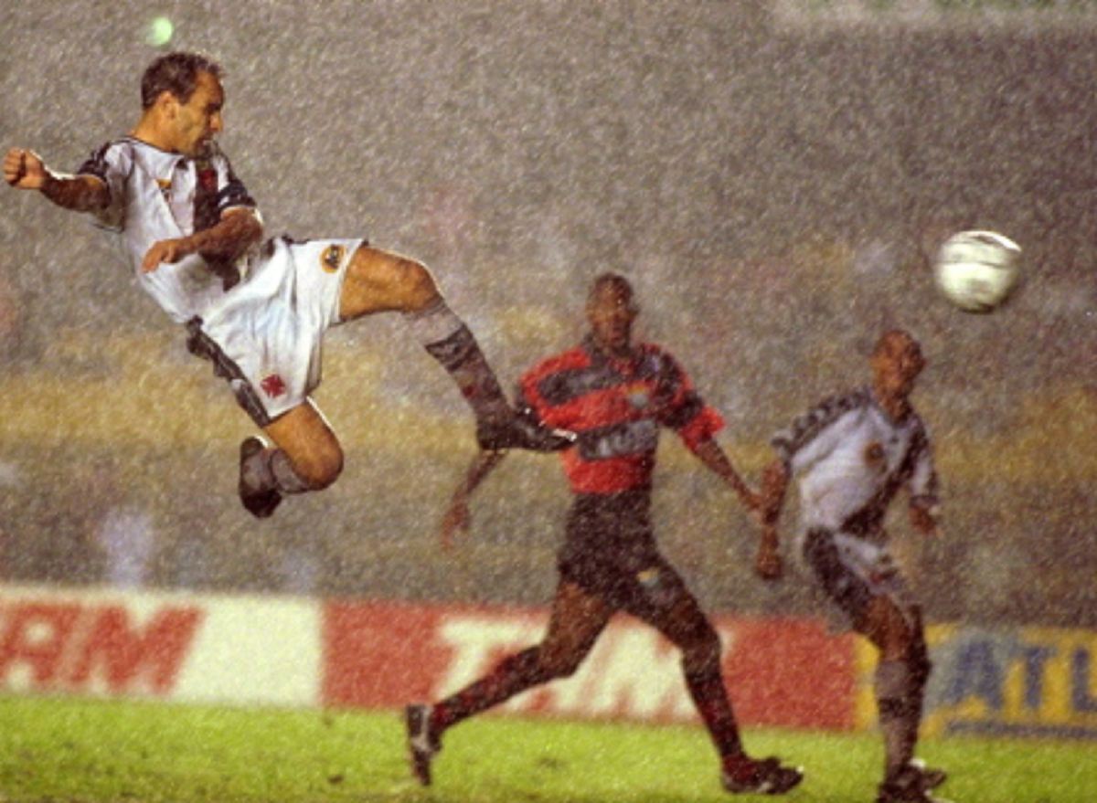 Em 1999, Vasco foi campeão invicto da Taça Rio em cima do Flamengo
