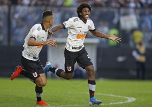 Vasco vence São Paulo e torcida mostra a força do Caldeirão lotado