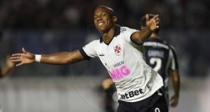 Vascão vence Botafogo em São Janu e sobe para 11o lugar