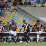 Vasco sofre virada pro Grêmio em São Januário