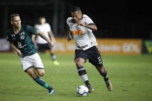 Vasco cede empate pro Goiás com gol contra no último lance